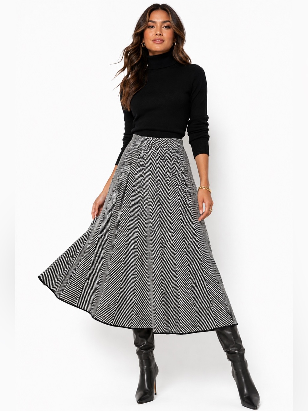 Milano Black White Herringbone Knit Midi Skirt Size L A-Line Flare Office Chic